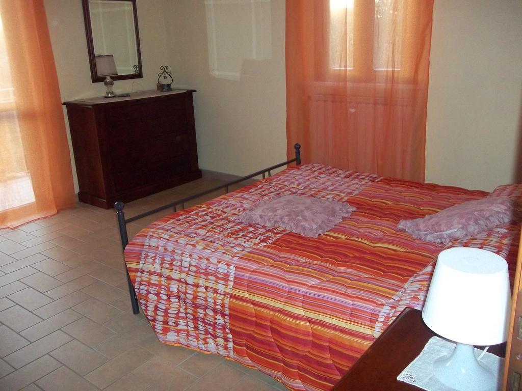 Caddelovi Appartement Fibbialla Kamer foto
