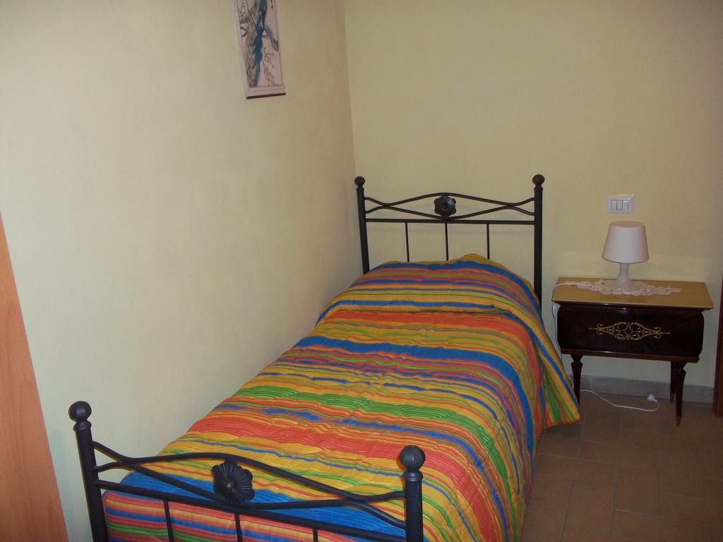 Caddelovi Appartement Fibbialla Kamer foto